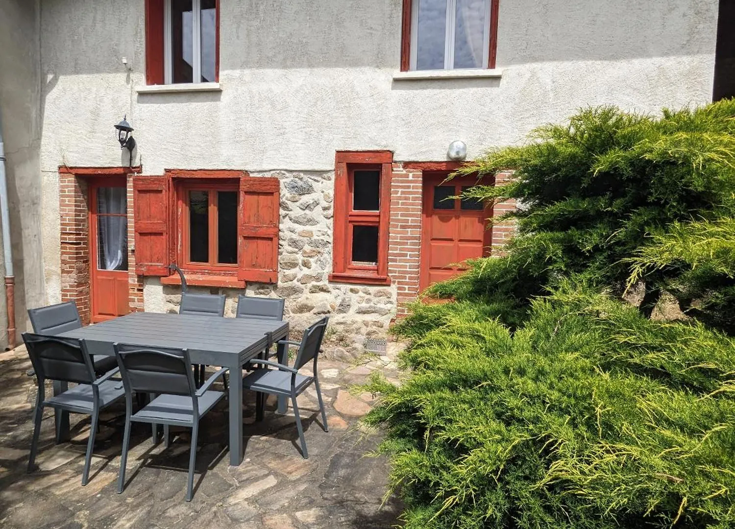 別荘 Maison En Pise Saint-Bonnet-les-Oules フランス